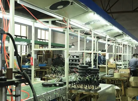橡塑制品企业生产现场