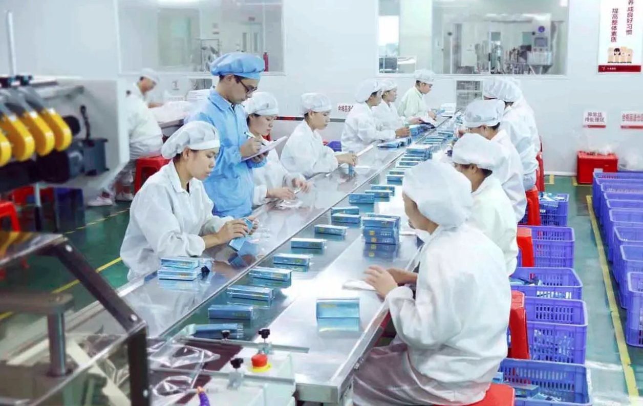 电子产品企业生产车间